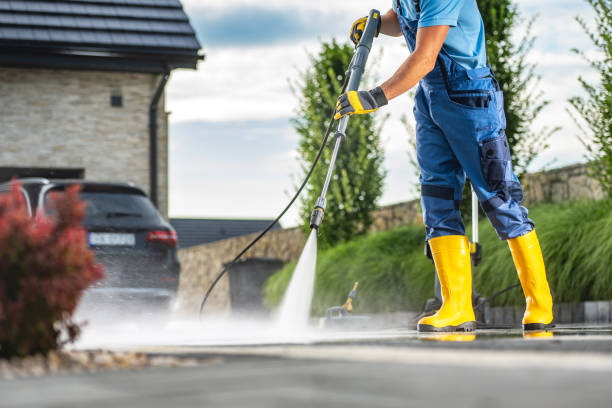 Best Roof Pressure Washing  in Brecksville, OH